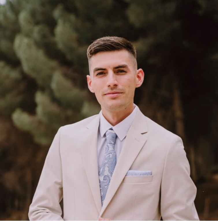 Joel — Director de operaciones