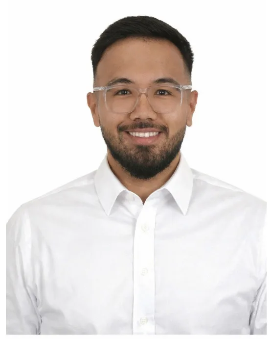 Tobías — Director de Marketing